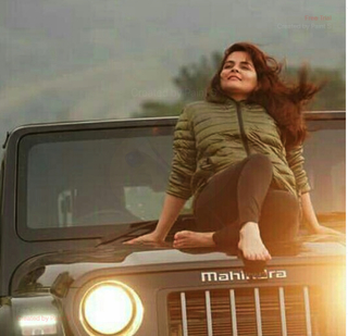 Roma Asrani feet photo 4