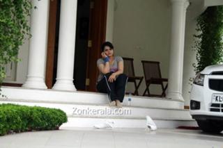 Roma Asrani feet photo 14