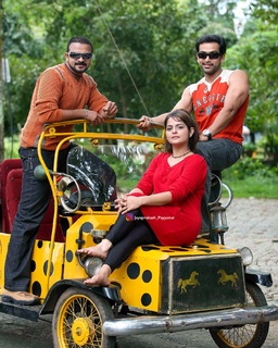 Roma Asrani feet photo 3