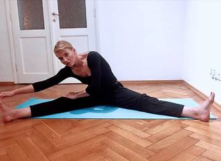 Roma Gasiorowska feet photo 17