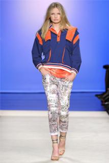 Romee Strijd feet photo thumbnail