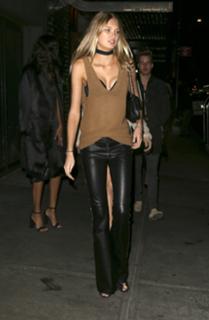 Romee Strijd feet photo thumbnail