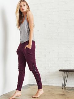 Romee Strijd feet photo thumbnail