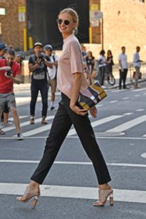 Romee Strijd feet photo thumbnail