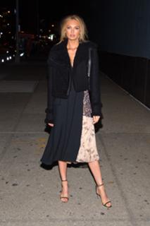 Romee Strijd feet photo thumbnail