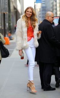 Romee Strijd feet photo thumbnail