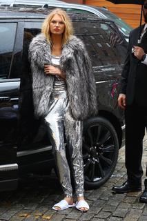 Romee Strijd feet photo thumbnail