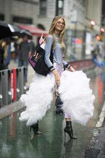 Romee Strijd feet photo thumbnail