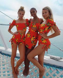 Romee Strijd feet photo thumbnail