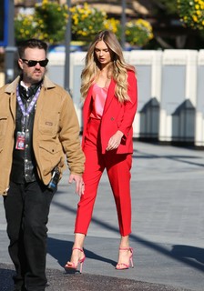 Romee Strijd feet photo thumbnail