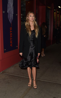 Romee Strijd feet photo thumbnail