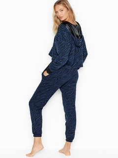 Romee Strijd feet photo thumbnail