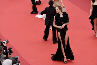 Romee Strijd feet photo thumbnail