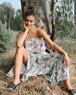 Romi Frenkel feet photo 10