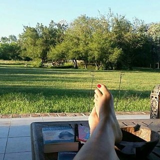 Romina Gaetani feet photo 5