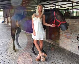 Romina Malaspina feet photo 11