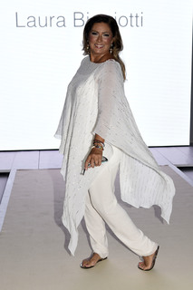 Romina Power feet photo thumbnail
