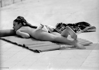 Romina Power feet photo thumbnail