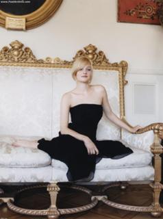 Romola Garai feet photo 8