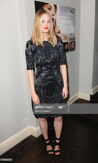 Romola Garai feet photo 15