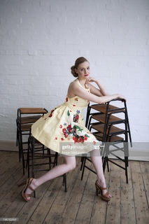 Romola Garai feet photo 2