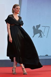 Romola Garai feet photo 16