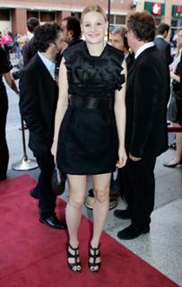 Romola Garai feet photo 15