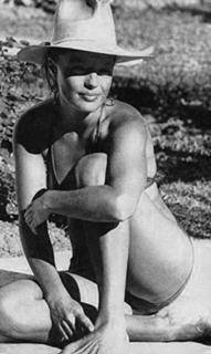 Romy Schneider feet photo thumbnail