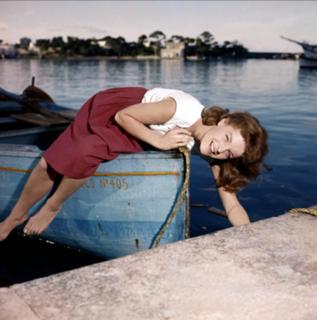 Romy Schneider feet photo thumbnail