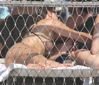 Rona-Lee Shimon feet photo thumbnail