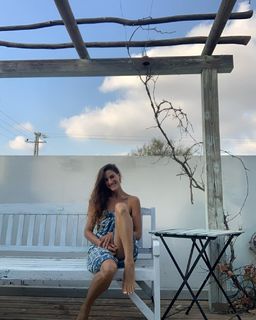 Rona-Lee Shimon feet photo thumbnail