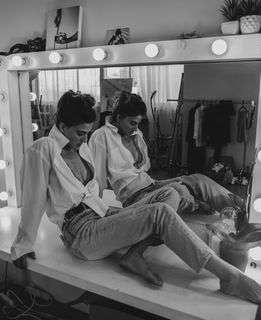 Rona-Lee Shimon feet photo thumbnail