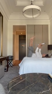 Rona-Lee Shimon feet photo thumbnail