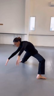 Rona-Lee Shimon feet photo thumbnail