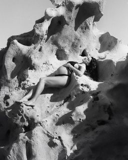 Rona-Lee Shimon feet photo thumbnail