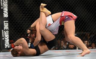 Ronda Rousey feet photo thumbnail
