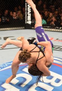 Ronda Rousey feet photo thumbnail