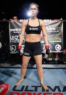Ronda Rousey feet photo thumbnail