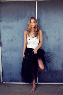 Ronda Rousey feet photo thumbnail
