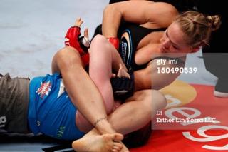 Ronda Rousey feet photo thumbnail