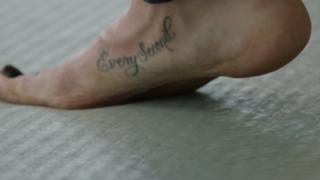 Ronda Rousey feet photo thumbnail