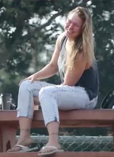 Ronda Rousey feet photo thumbnail