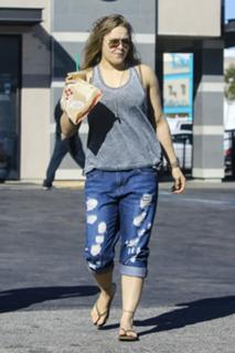 Ronda Rousey feet photo thumbnail