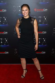 Ronda Rousey feet photo thumbnail