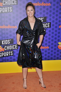 Ronda Rousey feet photo thumbnail