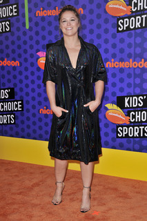 Ronda Rousey feet photo thumbnail