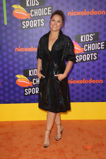 Ronda Rousey feet photo thumbnail