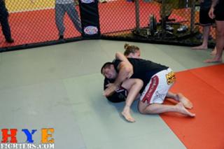 Ronda Rousey feet photo thumbnail