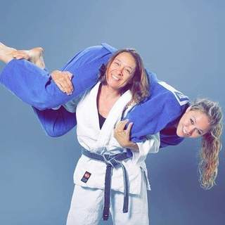 Ronda Rousey feet photo thumbnail