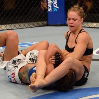 Ronda Rousey feet photo thumbnail